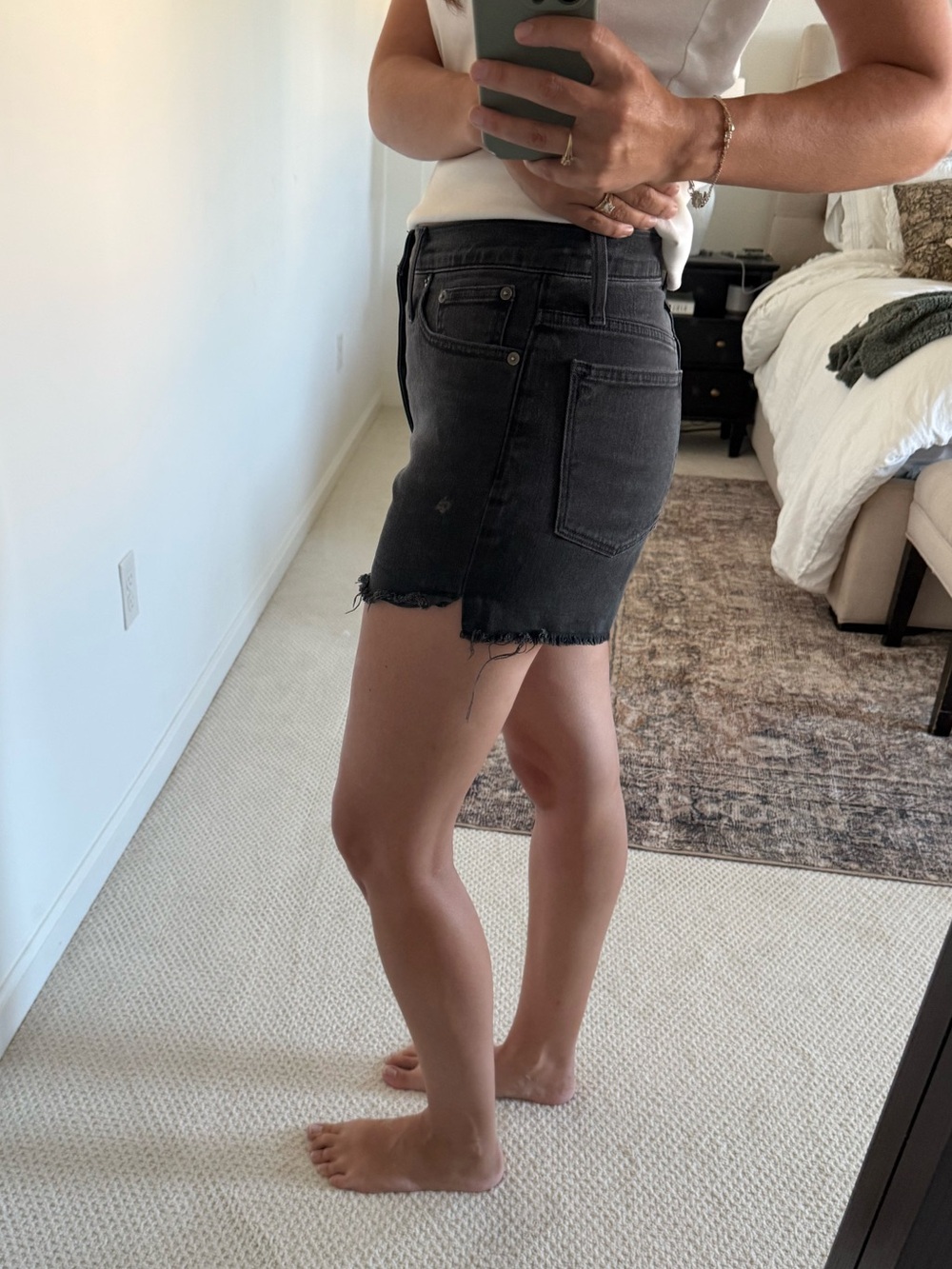 Madewell- Black Button-Front Denim Shorts 27 - Picture 3 of 8